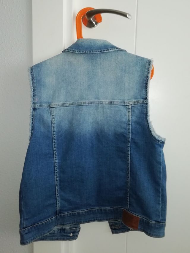 chaleco vaquero de Zara