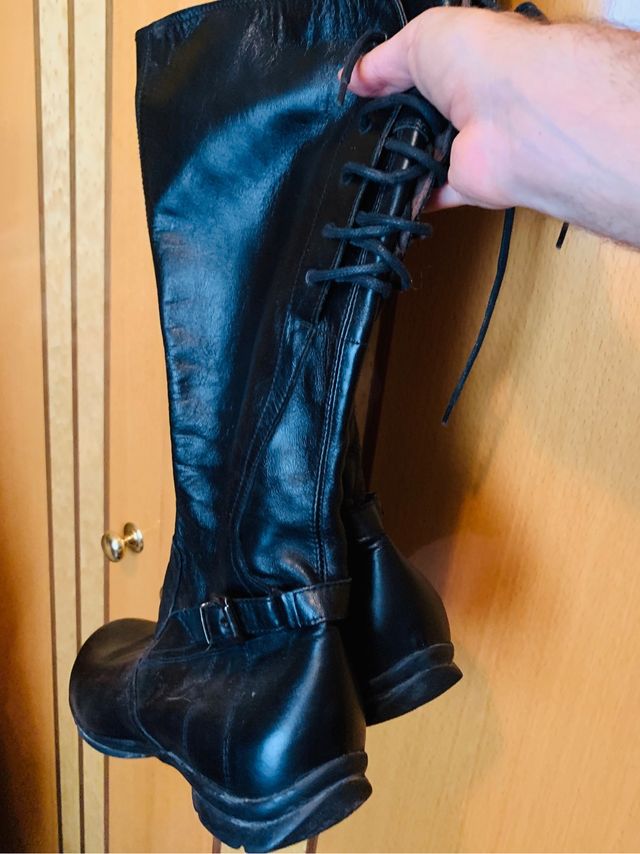 Botas de piel 