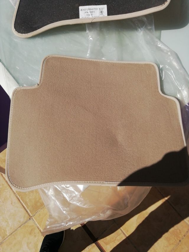 Alfombrillas Mercedes serie E nuevas