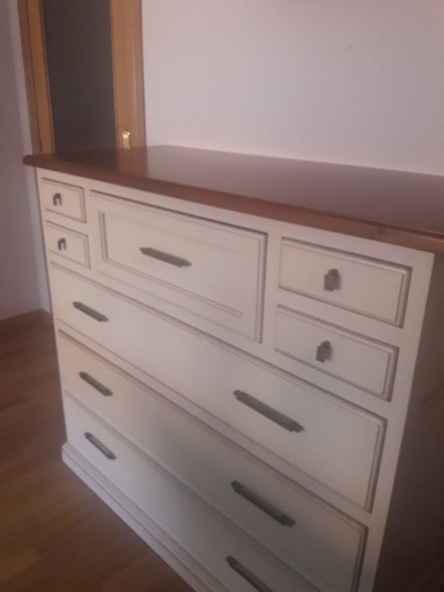 Chiffonier (Sinfonier) de Pino Macizo