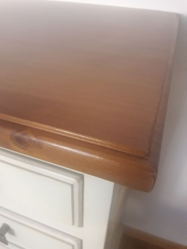 Chiffonier (Sinfonier) de Pino Macizo