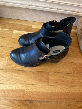 Botines negros Pull\u0026amp;bear Tacones abiertos de segunda mano por 30 EUR en  Zaragoza en WALLAPOP