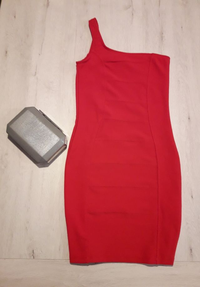 Vestido rojo Bershka