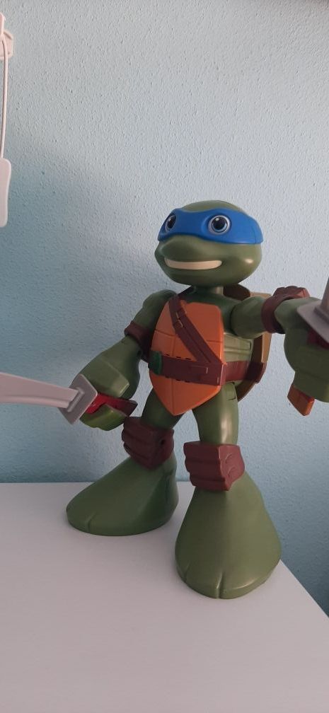 tortugas ninja Leonardo.