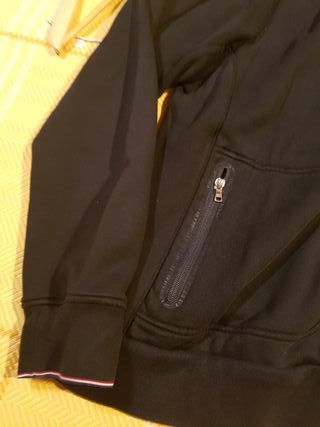 Cazadora de hombre Aston Martin Racing Hackett. de segunda mano por 120 EUR  en Vigo en WALLAPOP