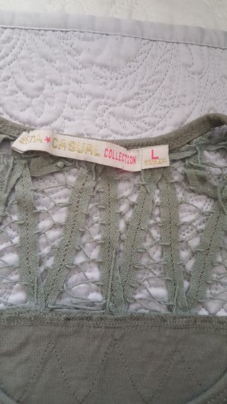 Camiseta verde Sfera. Talla L. 6€ de segunda mano por 6 € en Camisa verde mujer de Sfera de segunda mano por 6 € en