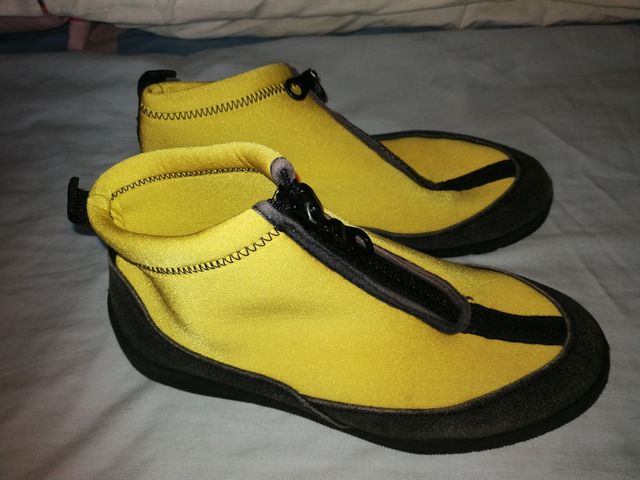 Escarpines para el agua