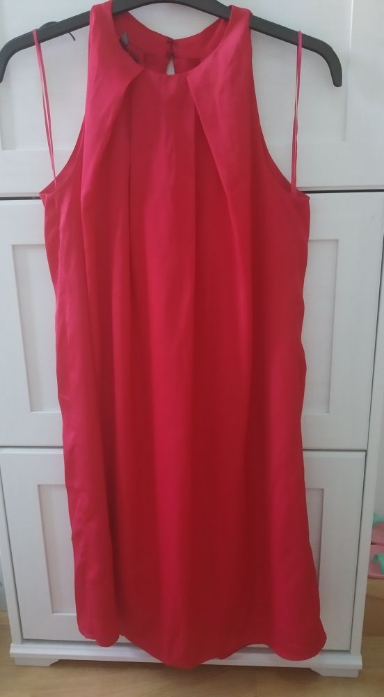 precioso vestido de Mango Fucsia.