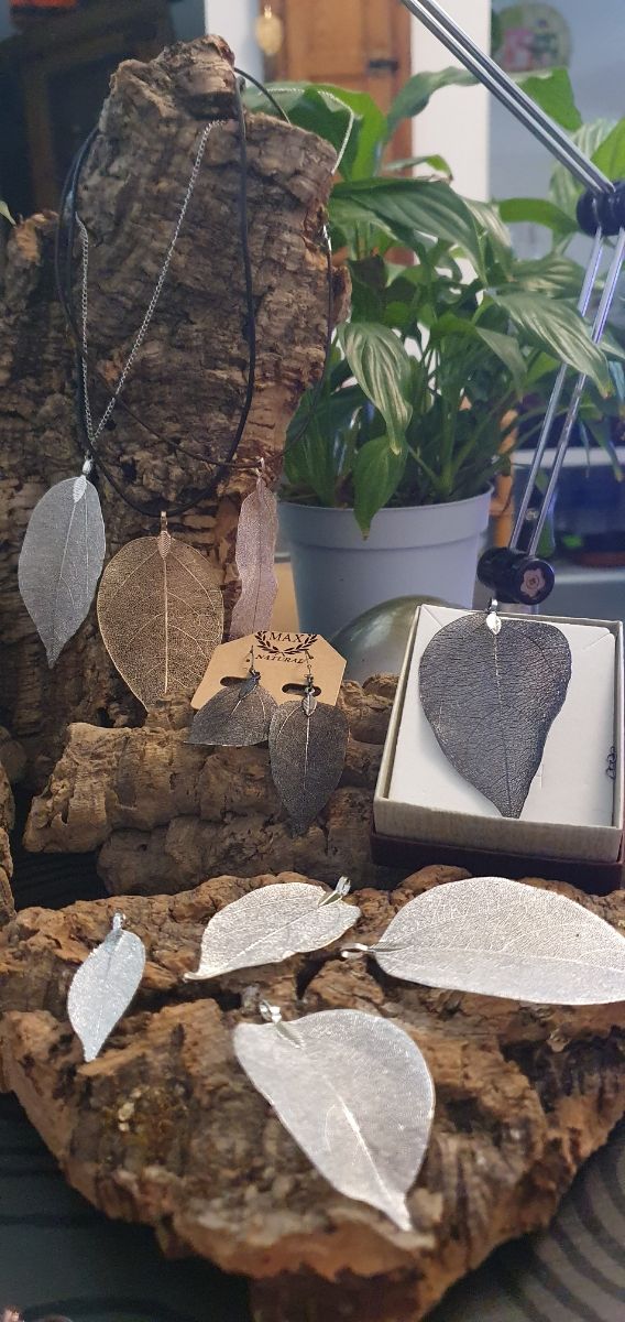 Colgante y pendientes de hojas Naturales