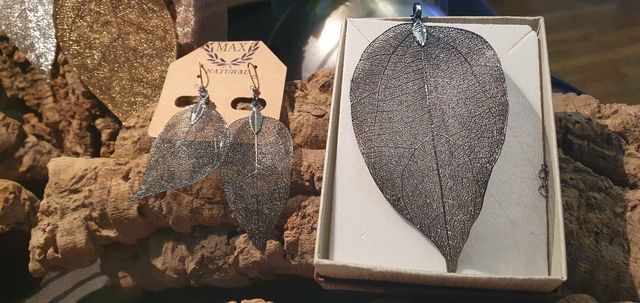 Colgante y pendientes de hojas Naturales