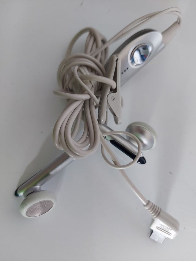 AURICULARES 