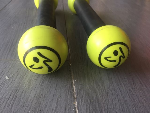 PESAS 2 MANCUERNAS ZUMBA BAILE USADAS