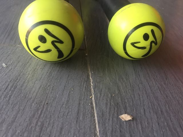 PESAS 2 MANCUERNAS ZUMBA BAILE USADAS