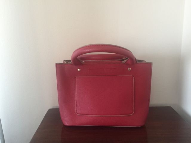 Bolso rojo de Parfois.Nuevo. No se ha usado