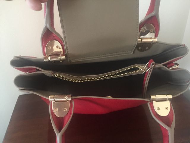 Bolso rojo de Parfois.Nuevo. No se ha usado