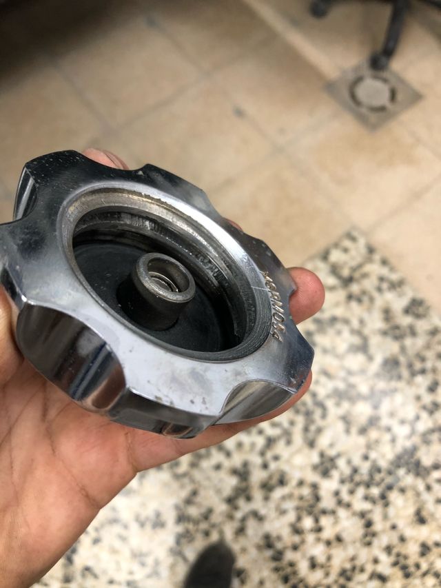 TAPPO SERBATOIO KAWASAKI KX 85