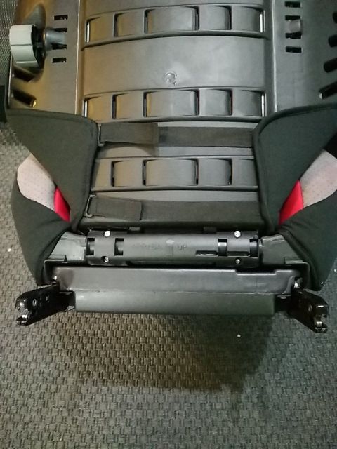 Cadeira auto com Isofix. Modelo de Montecarlo