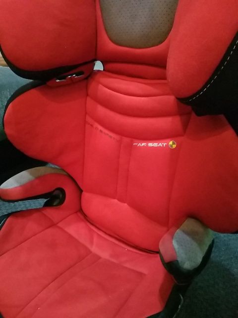 Cadeira auto com Isofix. Modelo de Montecarlo