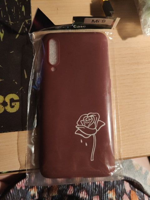 Funda nueva granate flor rosa xiaomi mi9