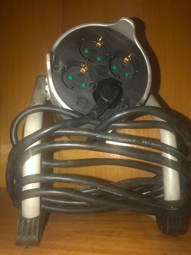 LAMPARA + 4 BASES DE ENCHUFE