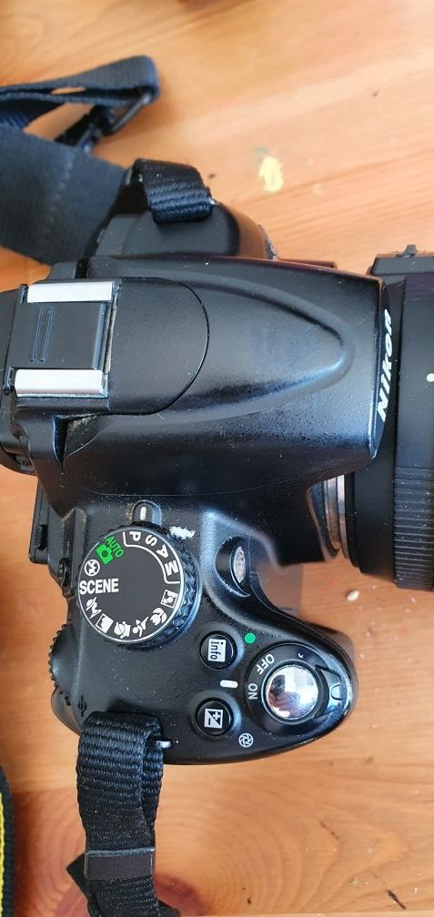 Camara reflex Nikon D5000