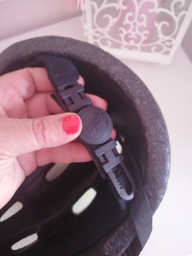 CASCO DE BICICLETA Y  MONOPATÍN