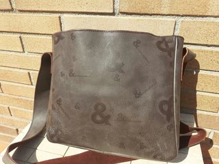 Bolso Dolce Gabbana hombre original de segunda mano por 90 EUR en Barcelona  en WALLAPOP