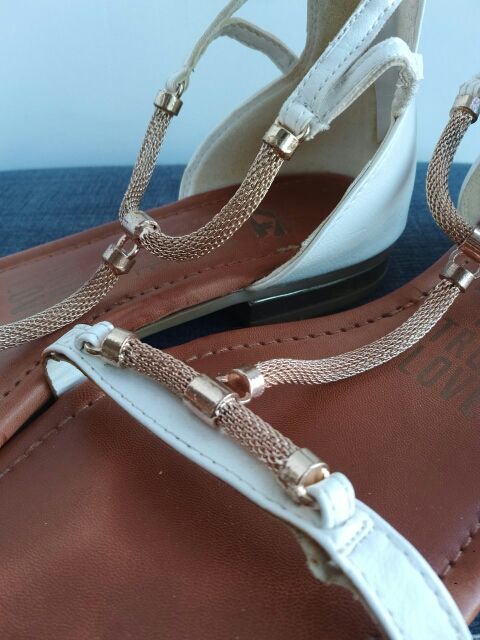 Sandalias blancas talla 40