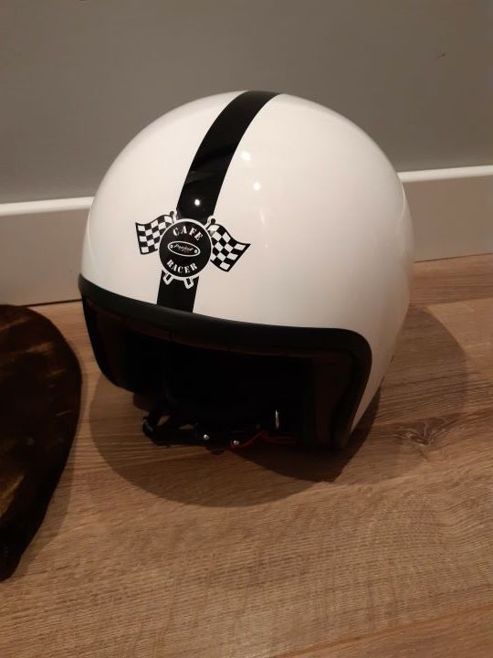 Casco Café Racer