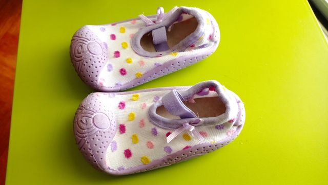 Zapatillas bebé niña 19