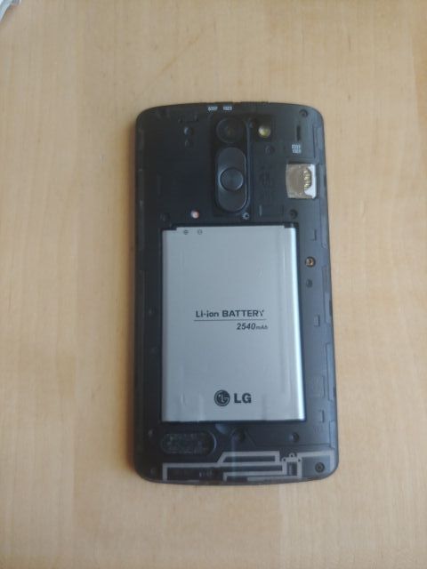 Smartphone LG Bello D331