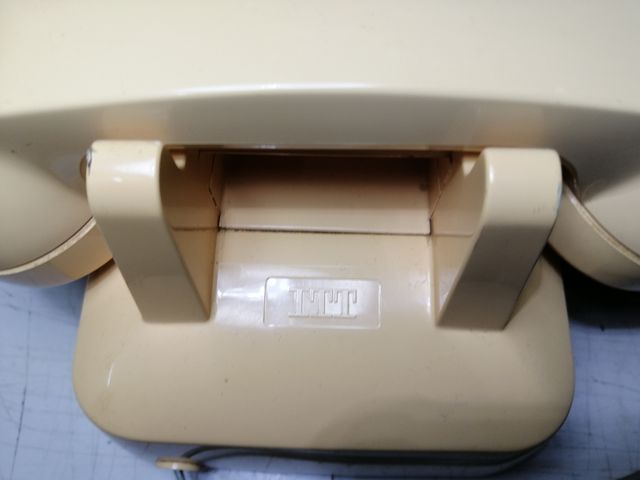 Teléfono americano clásico marca ITT