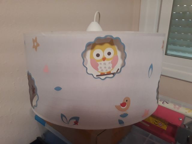 Lampara de techo infantil.