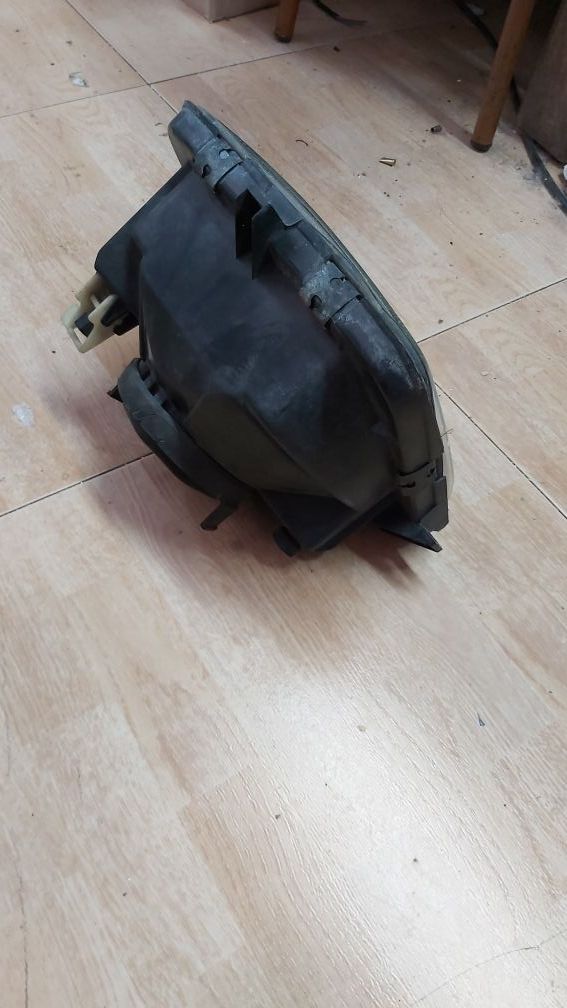 Faro anteriore per BMW K100, BMW K75 e BMW K1100