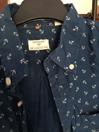 Camisa anclas Dockers de segunda mano por 10 € en Camisa anclas Dockers de segunda mano por 10 € en