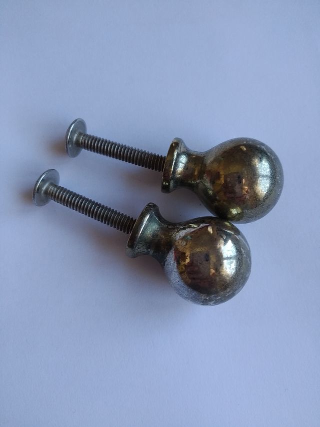 POMO O TIRADOR DE LATÓN