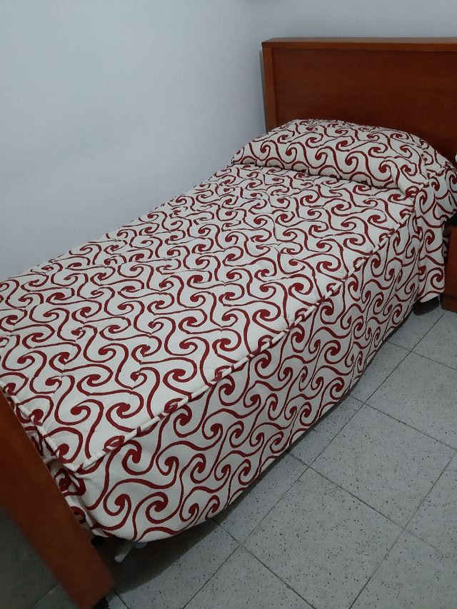 cama hospitalaria