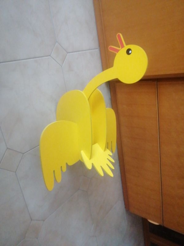 lámpara madera con forma de pato