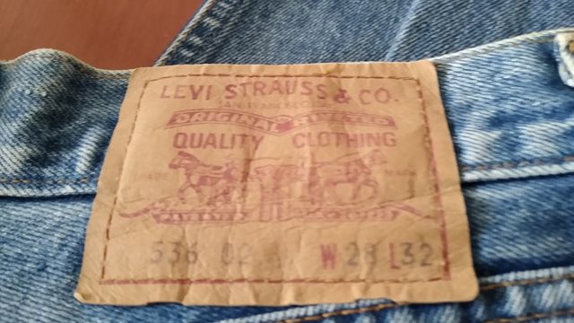Pantalón Levi Strauss 536