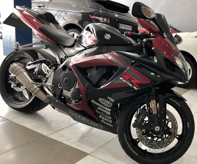 SUZUKI GSXR 750 de segunda mano por 4.990 EUR en Fuenlabrada en WALLAPOP SUZUKI GSXR 750 de segunda mano por 4.990 EUR en Fuenlabrada en WALLAPOP