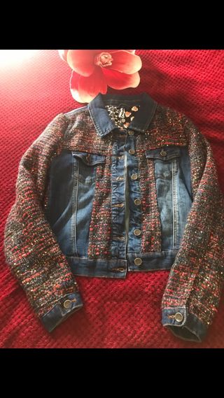 Chaqueta Desigual de segunda mano en la provincia de Málaga Chaqueta Desigual de segunda mano en la provincia de