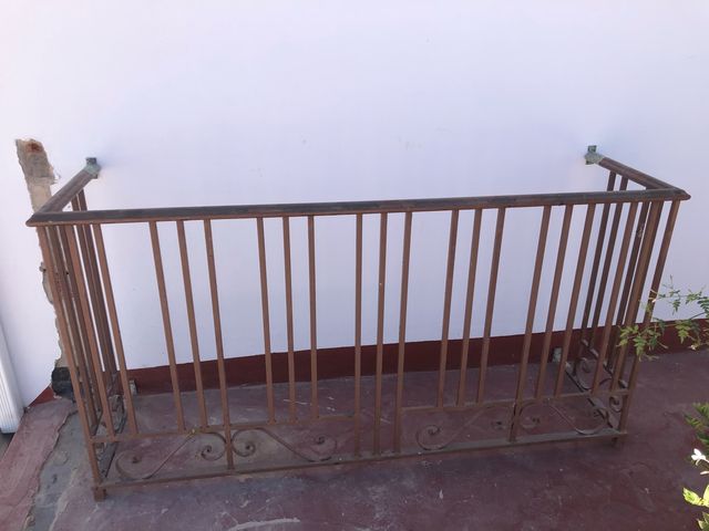 Balcón de hierro