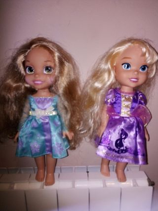 Muñeca Rapunzel de segunda mano en la provincia de Barcelona Elsa y Anna de Frozen de segunda mano por 25 € en Cerdanyola
