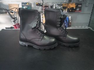 Botas Militares ITURRI del Ejército talla 40. de segunda mano por 20 EUR en  Fuentealbilla en WALLAPOP