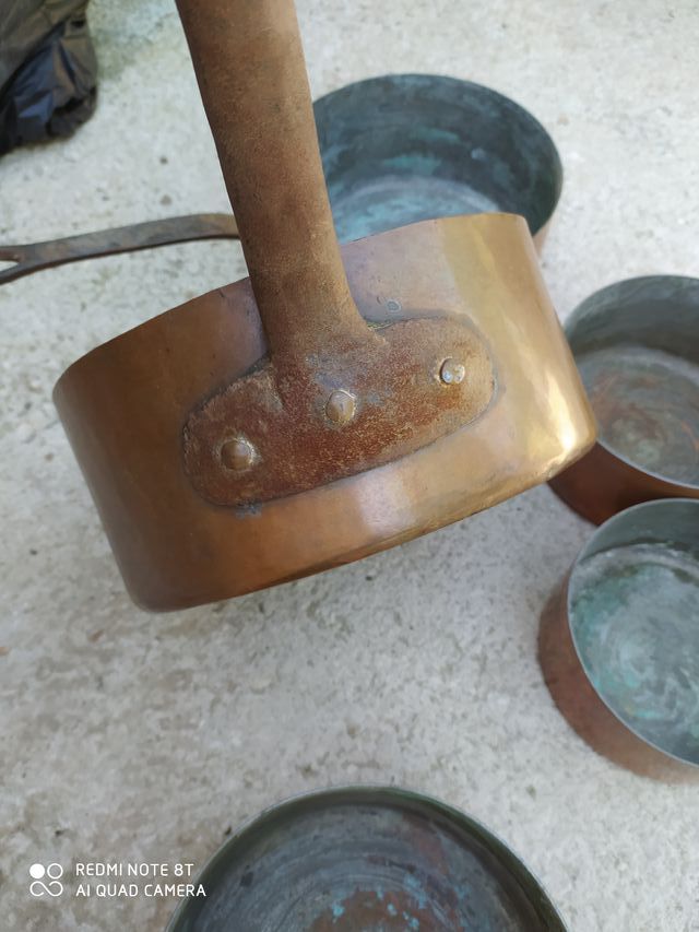 cazos de cobre con mango remachado