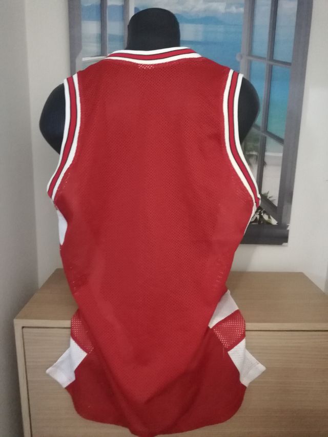 Camiseta do histórico clube de basquete Zaragoza