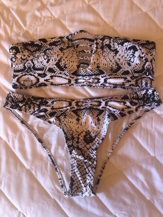 Bikini serpiente