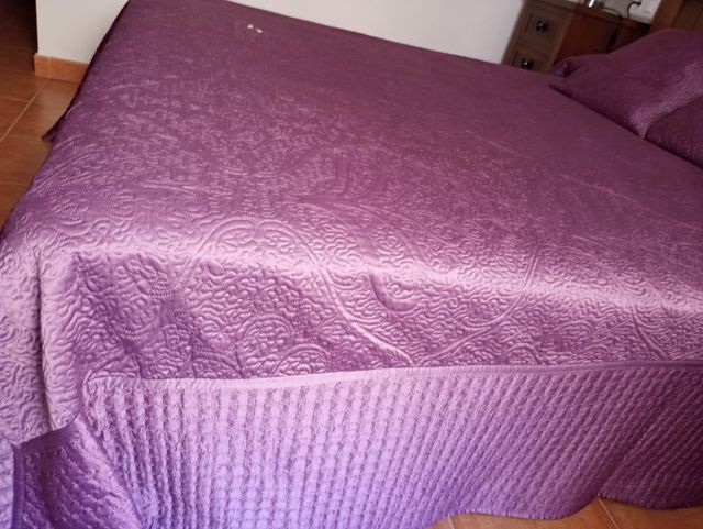 Colcha matrimonio y dos cojines