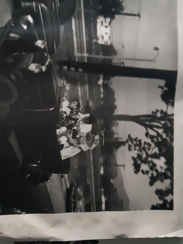 TODOS  LOS 3 CARTELES GRANDES