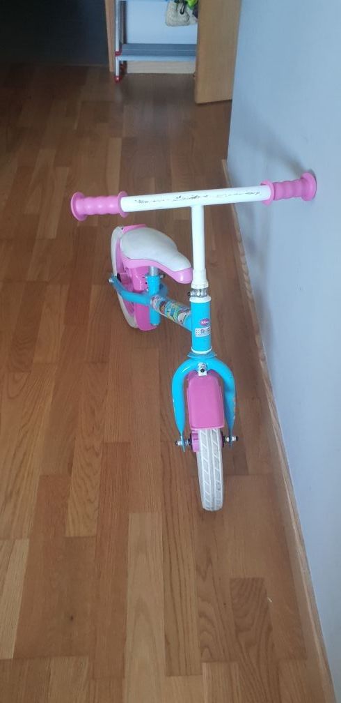 bicicleta sin pedales